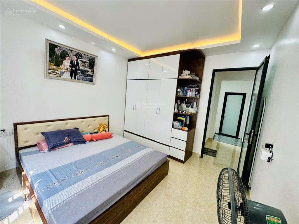 Cho thuê nhà riêng 3 tầng mới, full nội thất