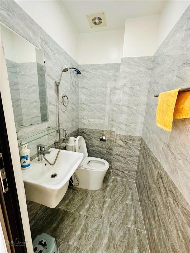 Cho thuê nhà riêng 3 tầng mới, full nội thất