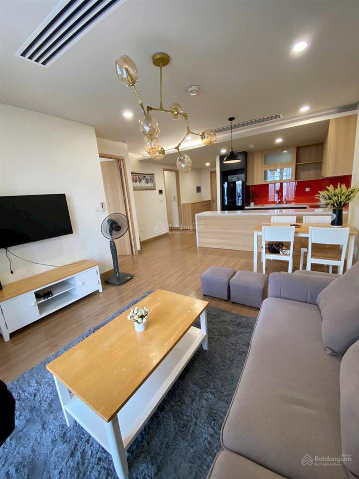 Cho thuê căn hộ 2.5 phòng ngủ đủ đồ sky park cầu giấy 19 triệu