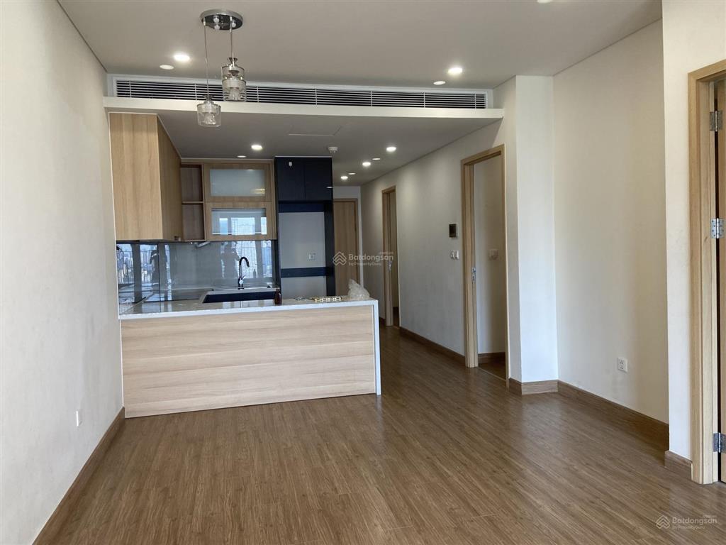 Cho thuê căn hiếm 2 phòng ngủ đồ cơ bản sky park residence giá 16 triệu