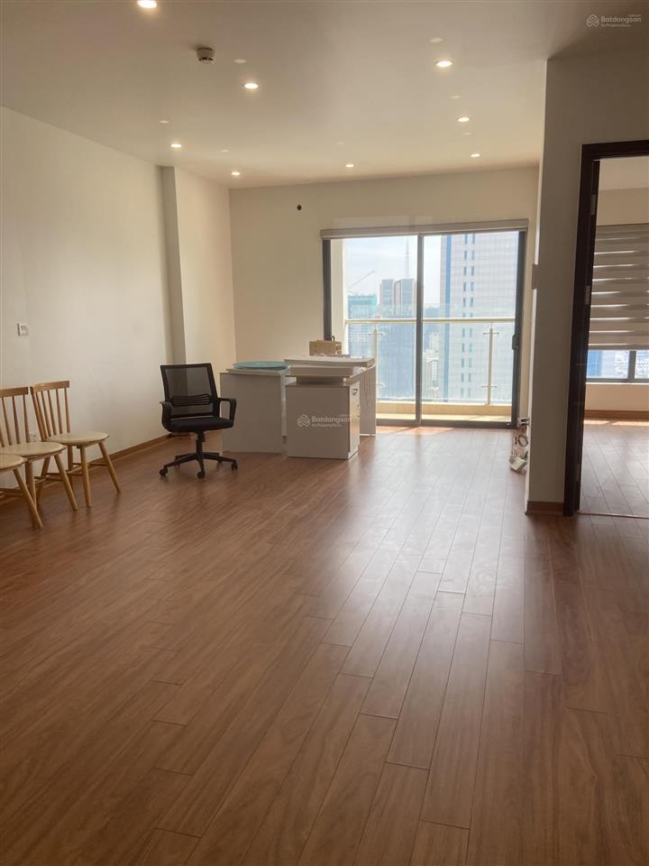 Cho thuê căn hộ 3 phòng ngủ the sun mễ trì giá 15 triệu  vào ở ngay.  0966 573 ***