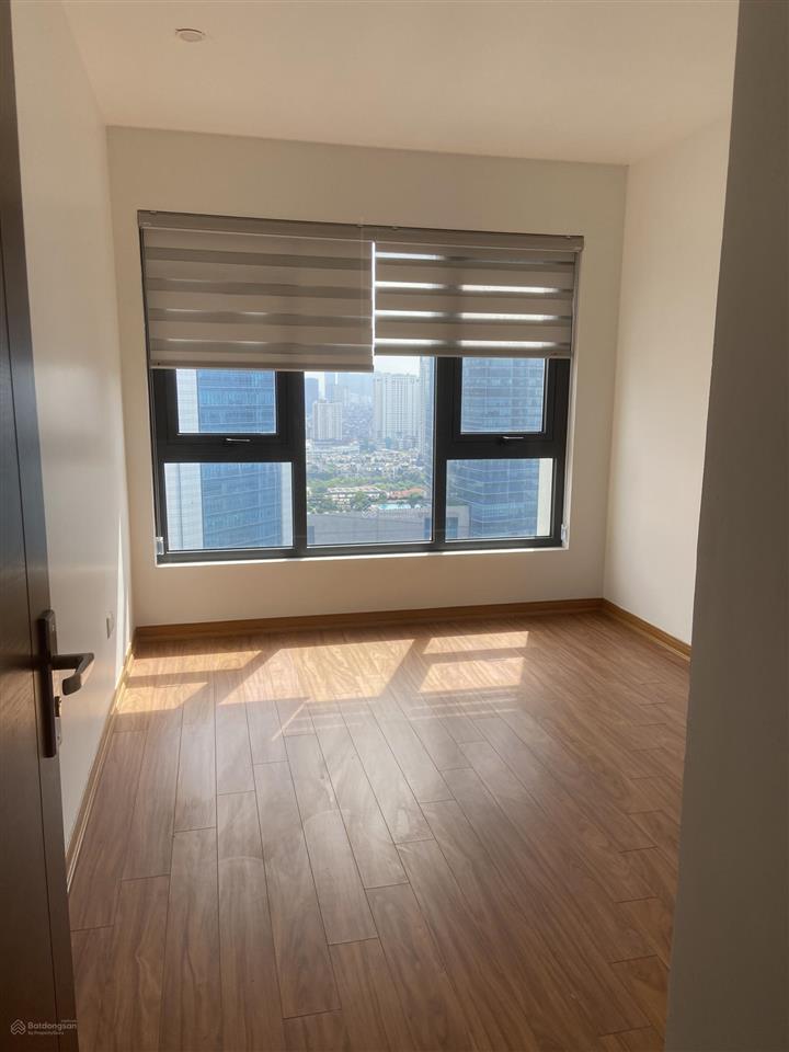 Cho thuê căn hộ 3 phòng ngủ the sun mễ trì giá 15 triệu  vào ở ngay.  0966 573 ***