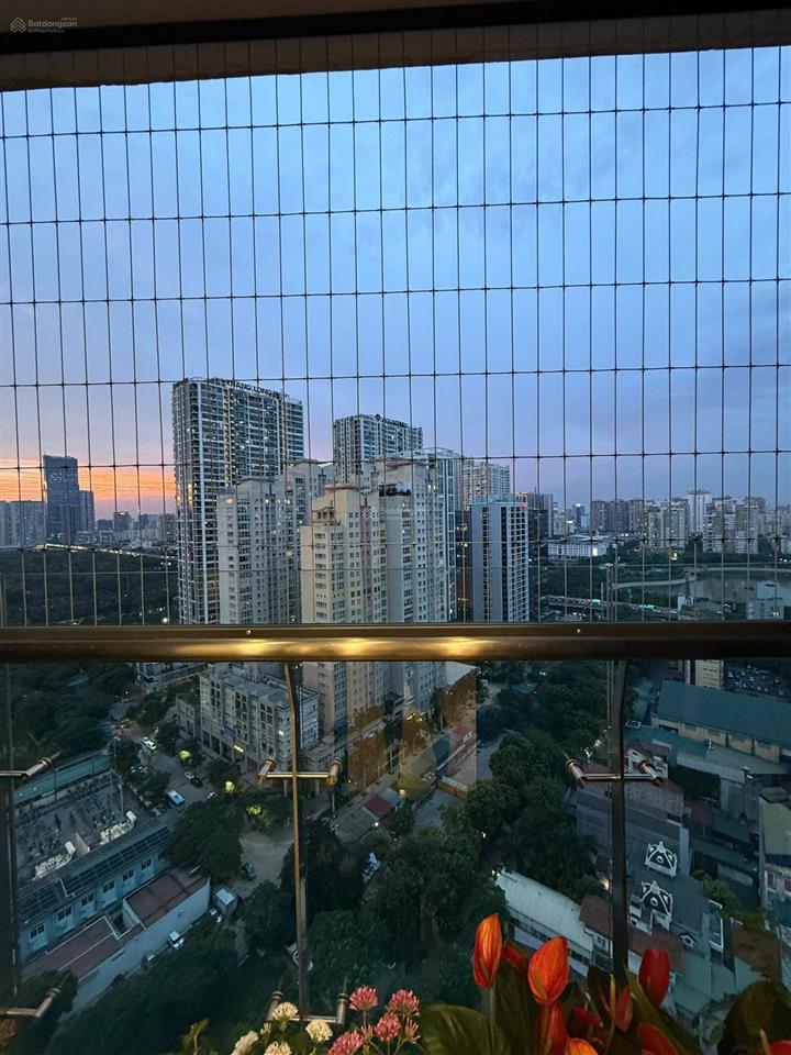 Chính chủ bán căn 3n căn góc 93,6m² view 2 hồ , giá 8,7 tỷ full đồ dự án trinity   0916 411 ***