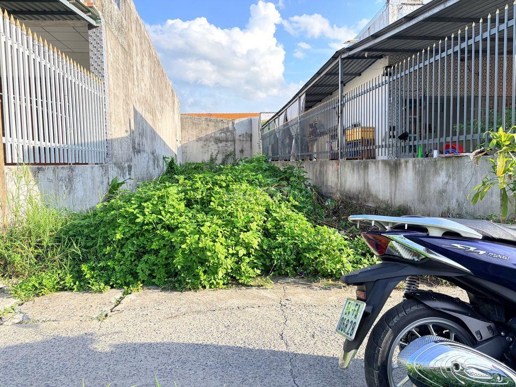 BÁN GẤP ĐẤT XÓM BÀ VỆ - LONG ĐỊNH 5m x 25m giá 1ty150