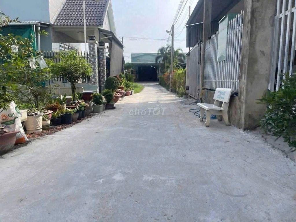 BÁN GẤP ĐẤT XÓM BÀ VỆ - LONG ĐỊNH 5m x 25m giá 1ty150