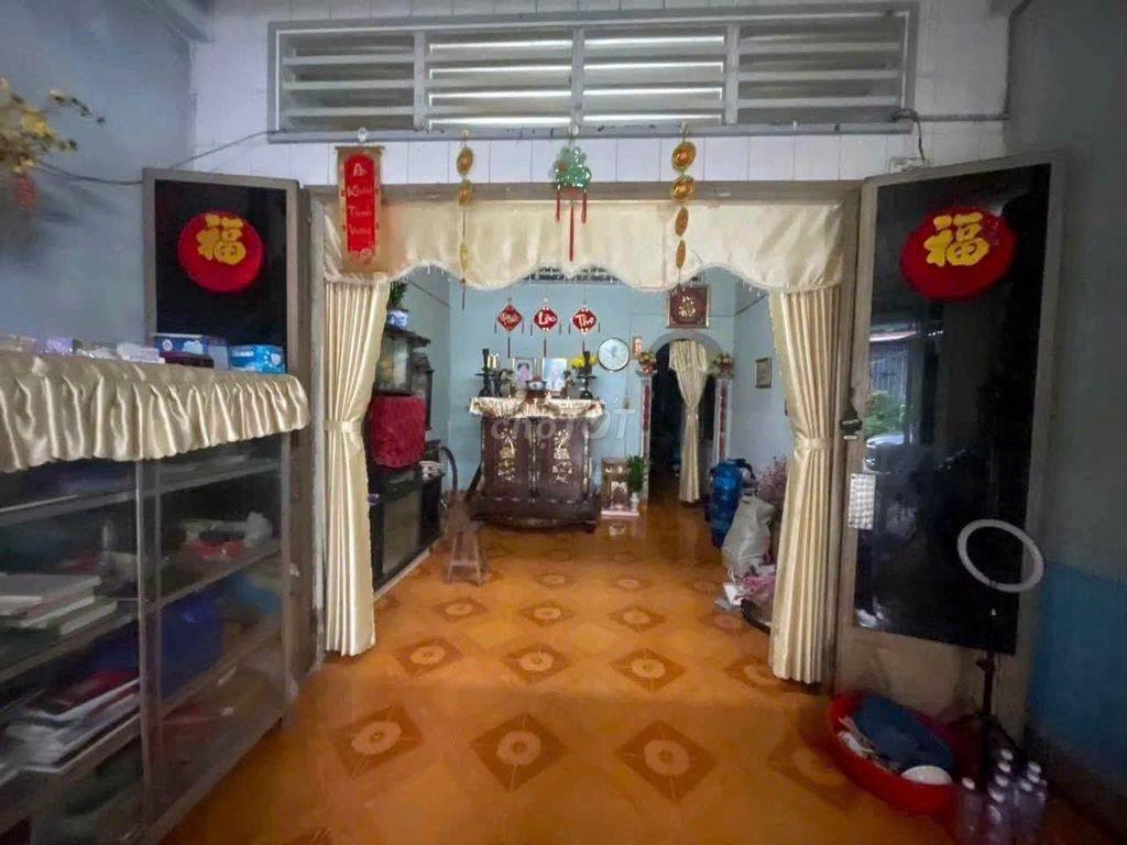 Nhà mặt Huỳnh Châu Sổ - Thị Trấn Bến Lức 2ty600