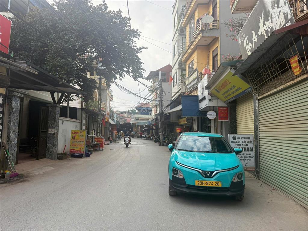 Bán đất tổ 5 yên nghĩa, ngay vđ4 dt 53m2, ô tô vào tận đất. giá 6,4 tỷ