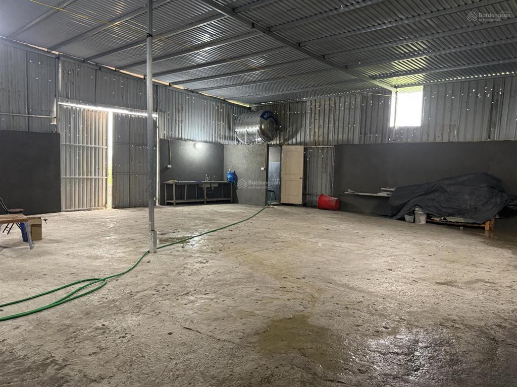 Cho thuê 1100m2 sẵn kho 350m2 + đất tại thanh lương. tiện làm kho, nhà ở công nhân