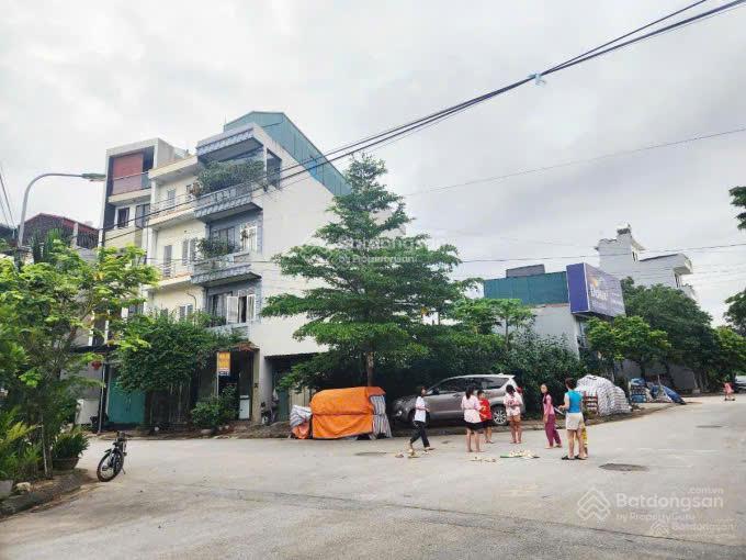 Bán đất dịch vụ tràng cày, huyền kỳ 50m2, mặt 4.8m, gần vườn hoa. giá 9,5 tỷ.