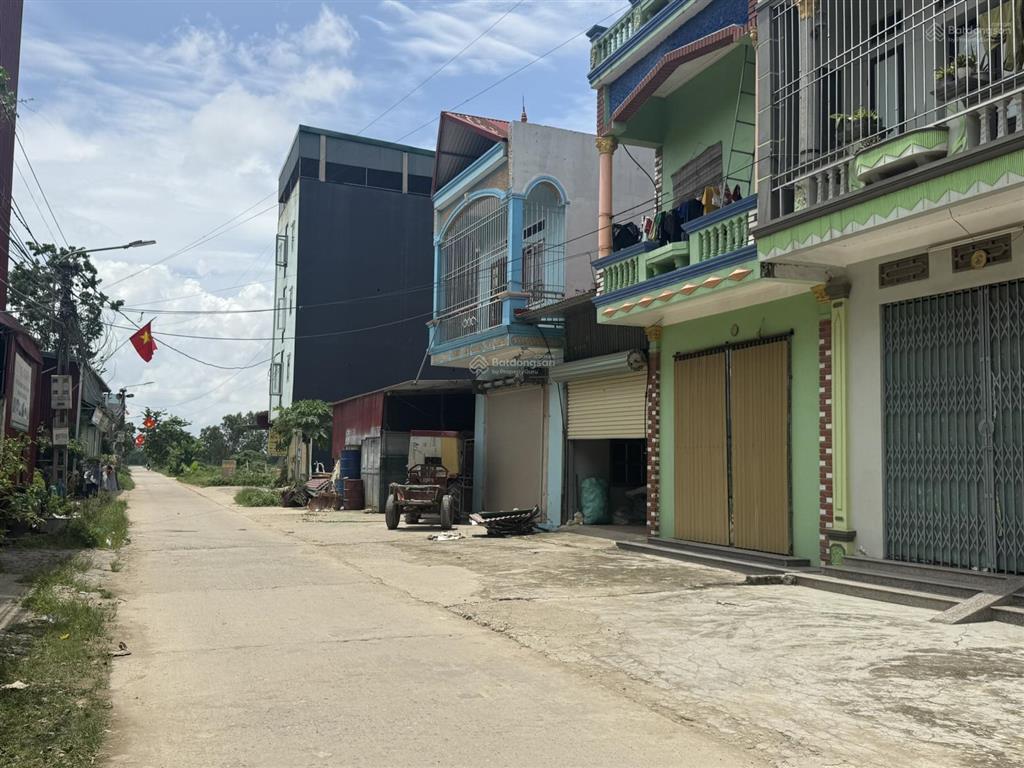 Bán đất trục chính yên giả dt 200m2, sát vđ4 và cụm cn quế võ 1. giá đầu tư