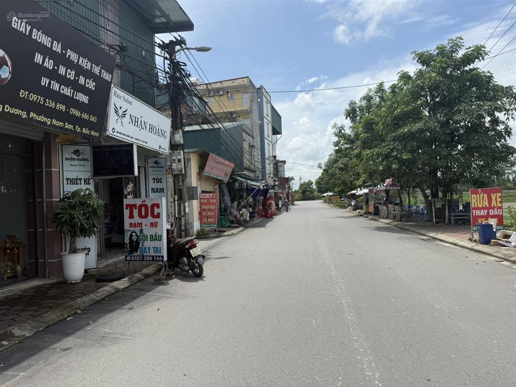 Bán đất trục chính yên giả dt 200m2, sát vđ4 và cụm cn quế võ 1. giá đầu tư