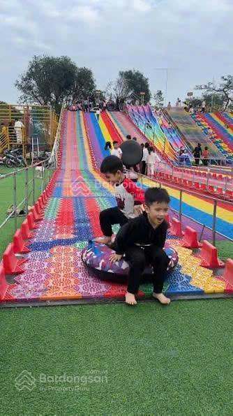 Cho thuê đất trống dt 1500m2, đường oto tải tránh. tiện kinh doanh tại bích hoà. giá 8 triệu/tháng