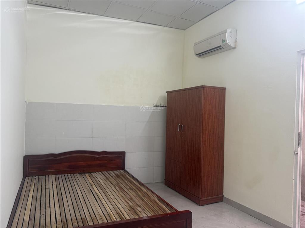 Cho thuê phòng trọ tại đường phú lương 20m2, full đồ, khép kín, mới sơn. giá 2,5 triệu/tháng