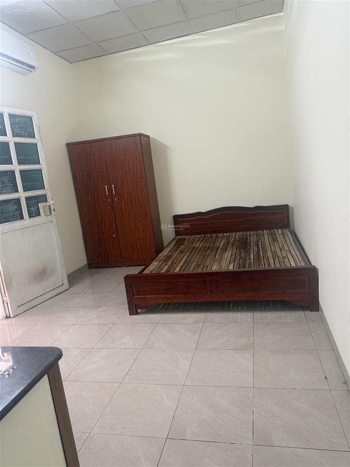 Cho thuê phòng trọ tại đường phú lương 20m2, full đồ, khép kín, mới sơn. giá 2,5 triệu/tháng