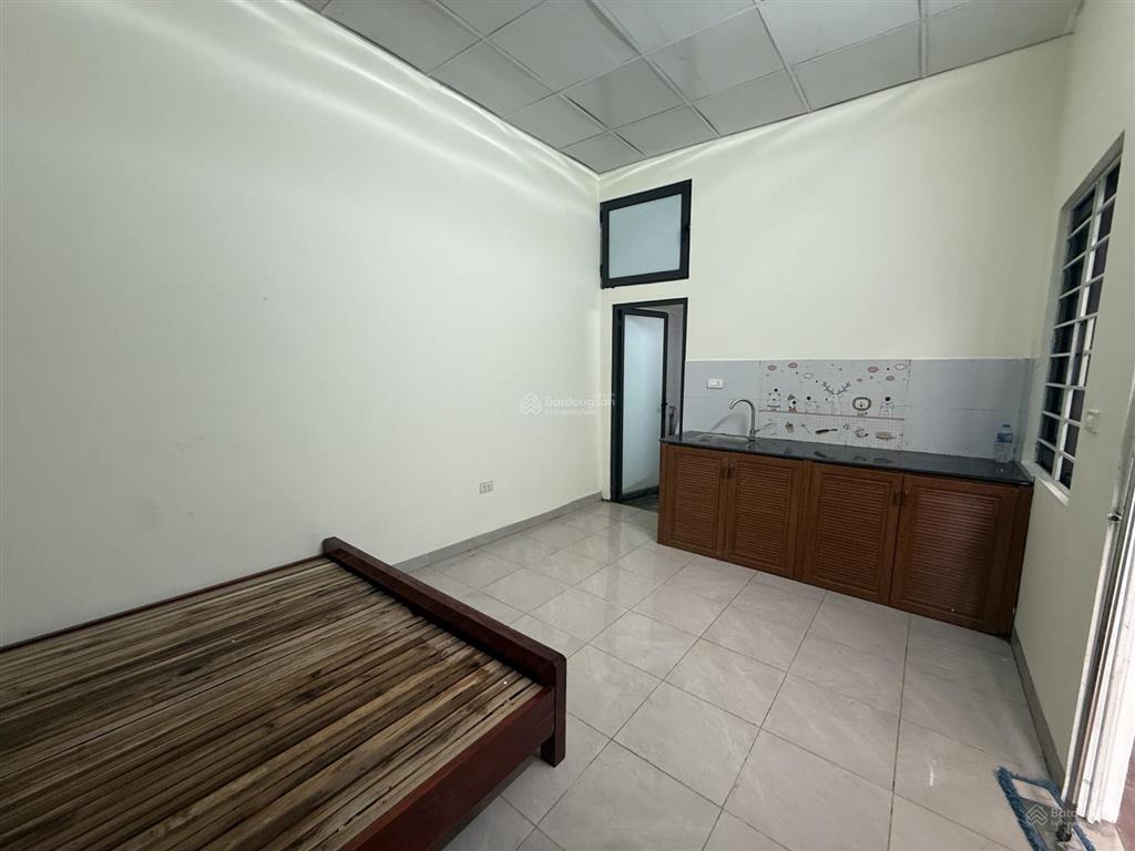 Cho thuê phòng trọ tại đường phú lương 20m2, full đồ, khép kín, mới sơn. giá 2,5 triệu/tháng