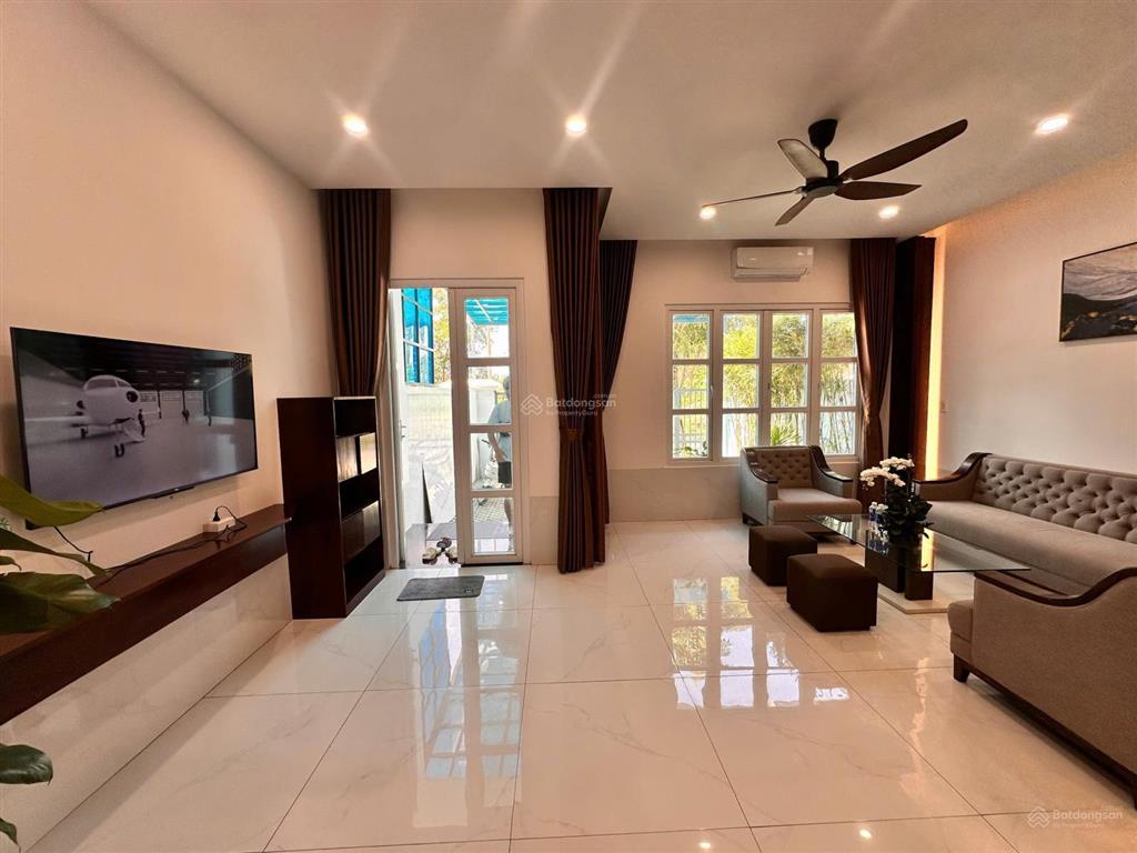 Bán căn nhà phố thăng long hiệp phước, dt 115m2, sổ đỏ. 6,4 tỷ full nội thất, sẵn hđ thuê.