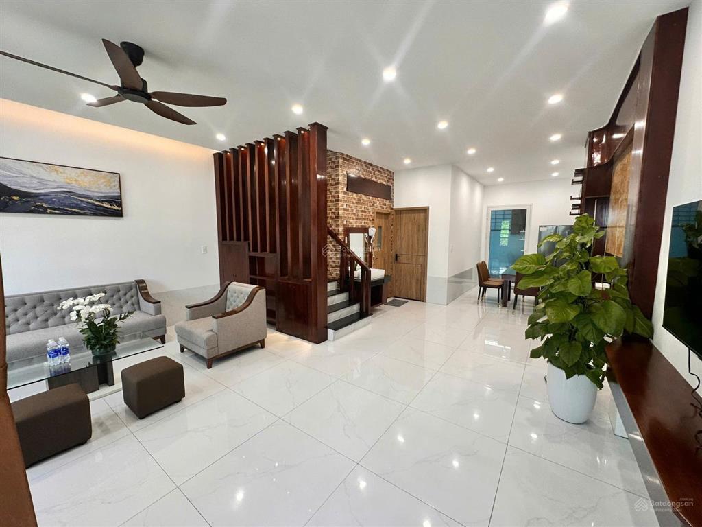 Bán căn nhà phố thăng long hiệp phước, dt 115m2, sổ đỏ. 6,4 tỷ full nội thất, sẵn hđ thuê.