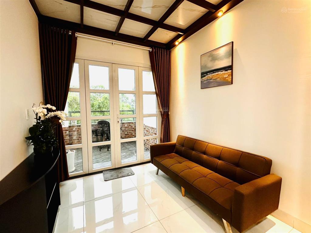 Cần bán căn nhà phố thăng long home mt 25b, dt 115m2, giá 6,3 tỷ. full nội thất, sẵn hđ thuê