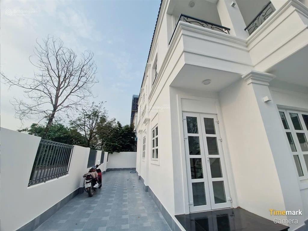 Bán căn góc vip khu nhà phố thăng long mặt tiền 25b. full nội thất mới, sẵn hđ thuê 2 năm