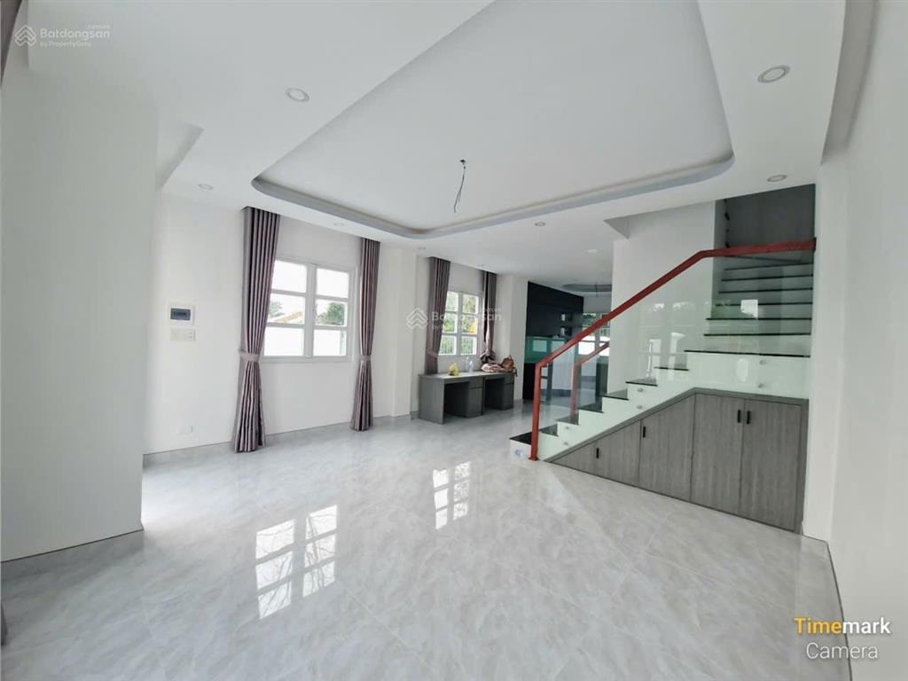 Bán căn góc vip khu nhà phố thăng long mặt tiền 25b. full nội thất mới, sẵn hđ thuê 2 năm