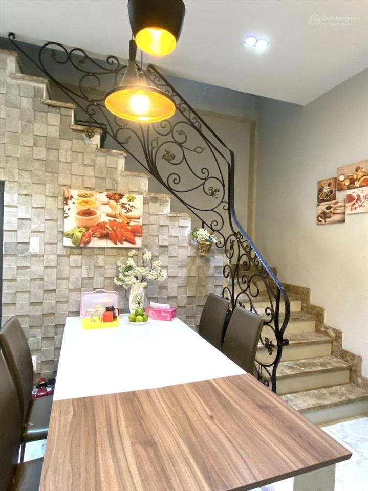 Cần xử lý việc gấp bán nhà nội thất cơ bản kdc park riverside, bưng ông thoàn, giá 10,7 tỷ/căn