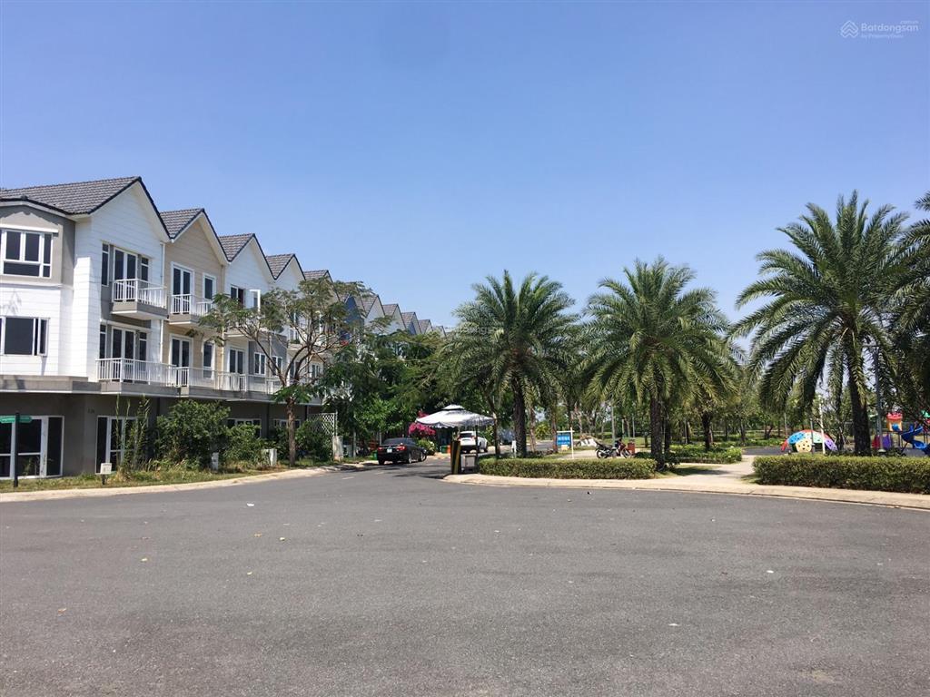 Cần bán nhà nội thất cơ bản kdc park riverside, bưng ông thoàn, giá 10 tỷ/căn còn thương lượng