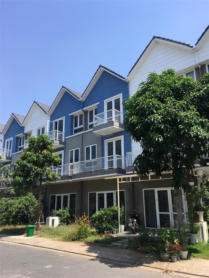 Cần bán nhà nội thất cơ bản kdc park riverside, bưng ông thoàn, giá 10 tỷ/căn còn thương lượng