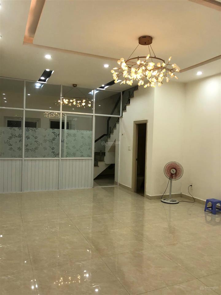 Cần bán nhà nội thất cơ bản kdc park riverside, bưng ông thoàn, giá 10 tỷ/căn còn thương lượng