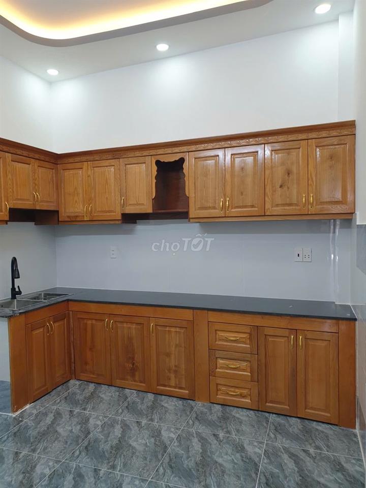 Nhà đẹp DT 5x20 (3pn) gần chợ chữ S, ngã 4 Giếng Nước Hóc Môn