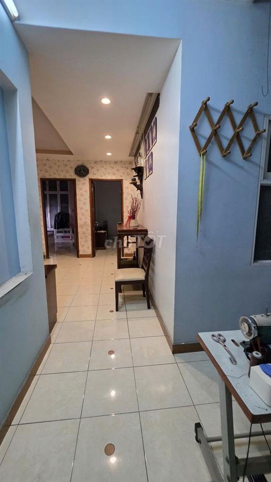 Nhà vườn DT 8x25, hầm + lửng + 2 lầu, đường nhựa 16m, gần chợ Bà Điểm