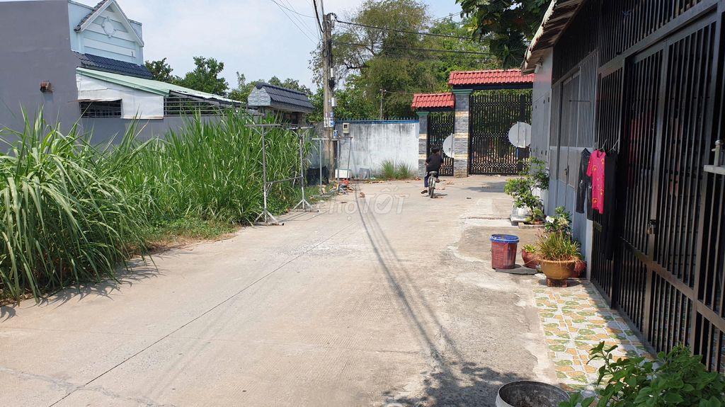 HOT- Đất thổ cư 5x30, hẻm Nguyễn Văn Bứa, gần ngã 3 Giồng, SHR