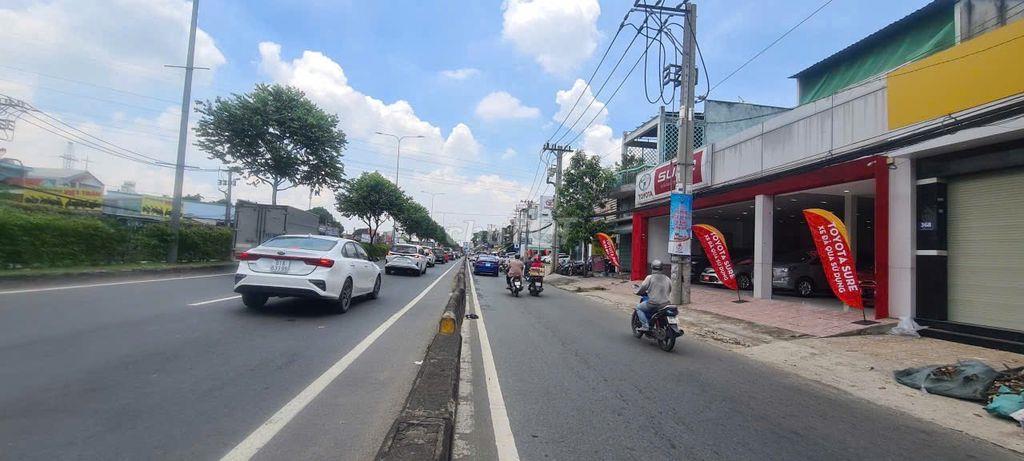 Bán gấp nhà lửng + lầu DT 4,5x15 mặt tiền QL22 gần ngã 4 Trung Chánh