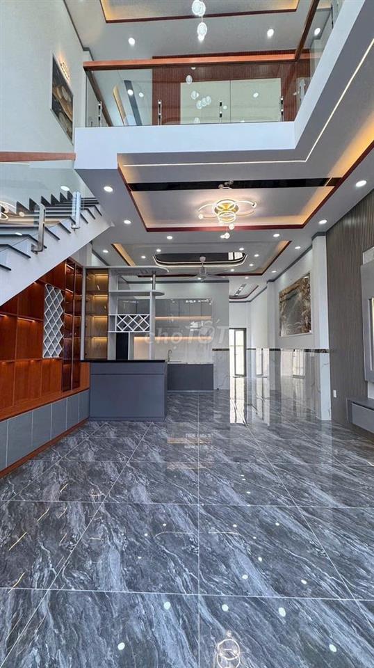 Nhà lầu DT 5x20 (3pn) gần chợ chữ S, ngã 4 Giếng Nước QL22, Hóc Môn