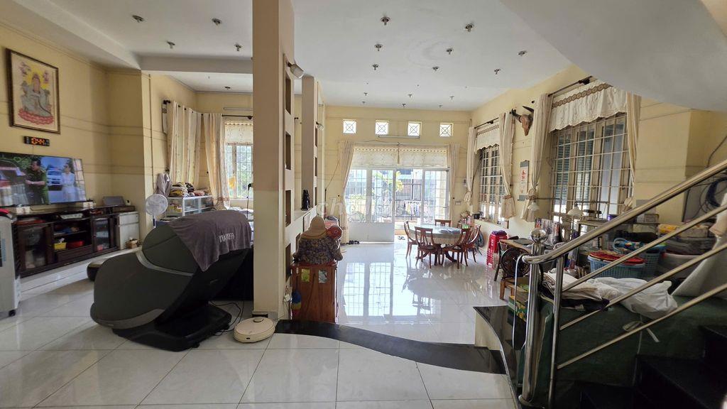 Bán nhà vườn 26m*27m 1/Lê Thị Hà, đường thông 8m, xã Tân Xuân HMon