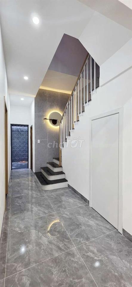 nhà kiệt trường chinh cẩm lệ