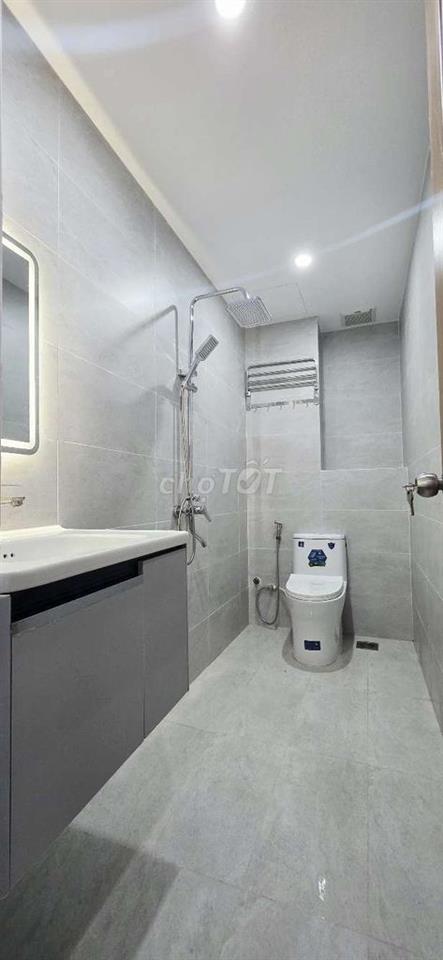 nhà kiệt trường chinh cẩm lệ