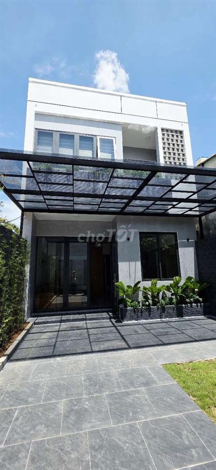 nhà kiệt trường chinh cẩm lệ