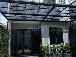 nhà kiệt trường chinh cẩm lệ