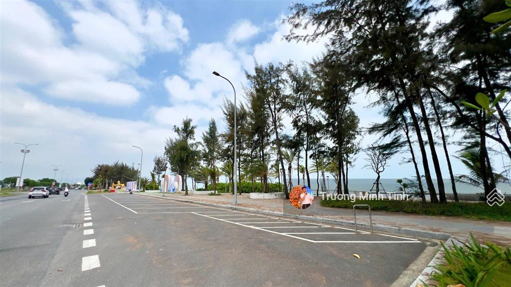 Chủ giao bán độc quyền lô biệt thự nguyễn tất thành, dt 375 m2, mặt tiền 15m view biển