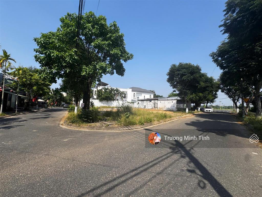 Bán đất biệt thự view sông vị trí đẹp cẩm lệ, đà nẵng dt  498 m2 lô góc 2mt giá đầu tư