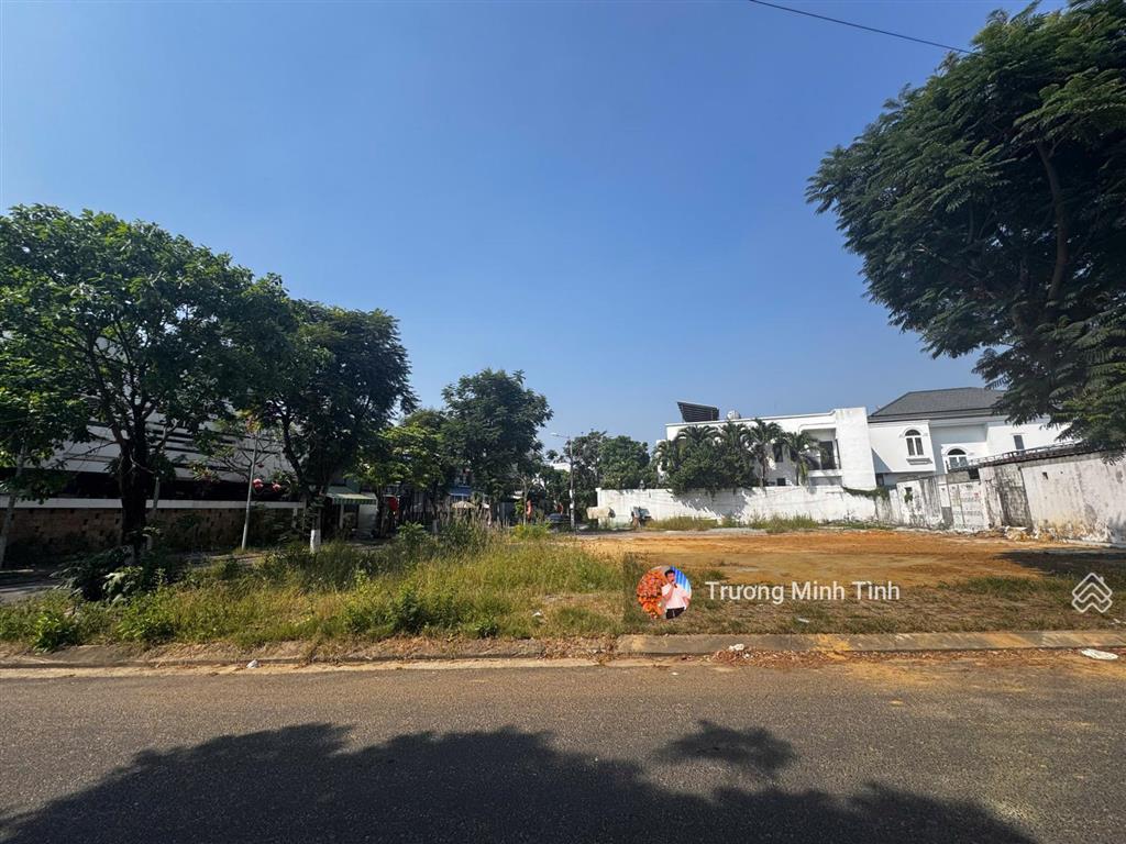 Bán đất biệt thự view sông vị trí đẹp cẩm lệ, đà nẵng dt  498 m2 lô góc 2mt giá đầu tư