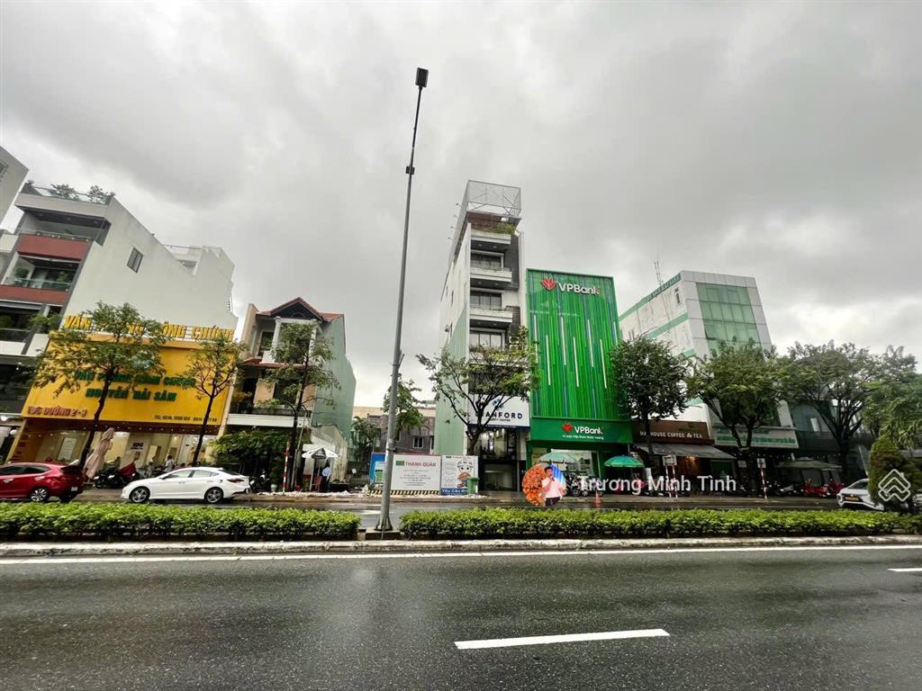 Toà đường 2 tháng 9  bình thuận  hải châu  đà nẵng 7 tầng thiết kế văn phòng, dt 103m2