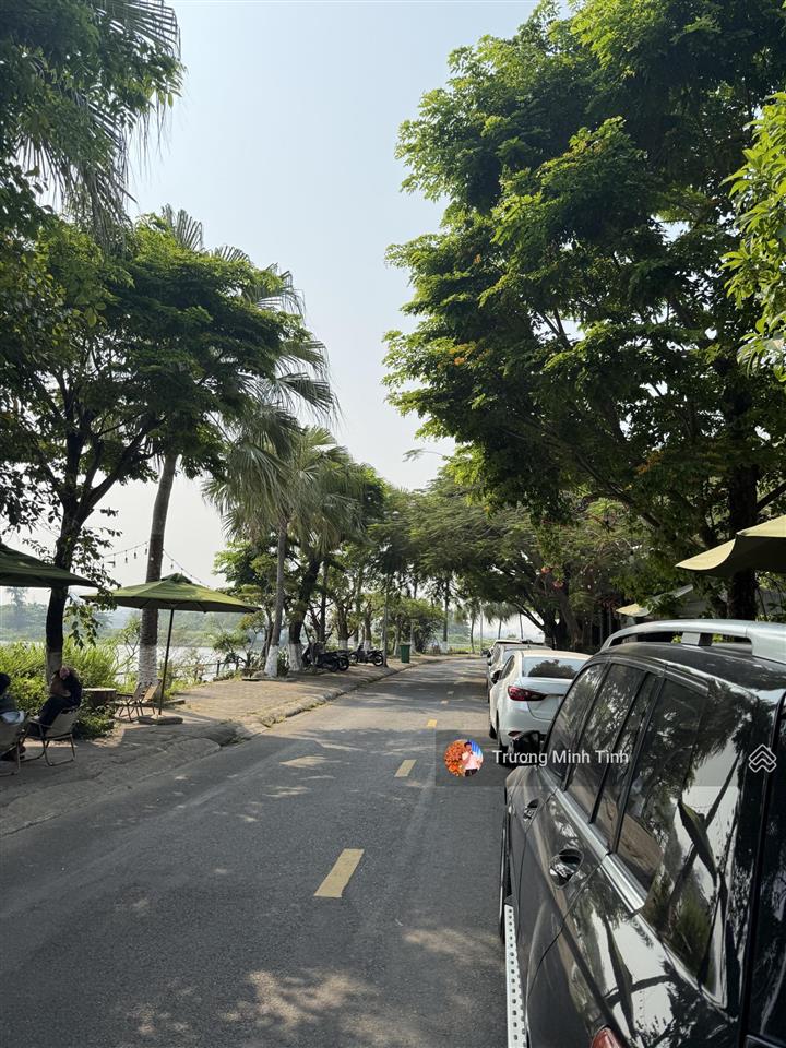 Chủ gửi bán đất khu biệt thự đảo xanh, dt 400m2, đi bộ ra sông mát mẻ, xây biệt thự siêu vip