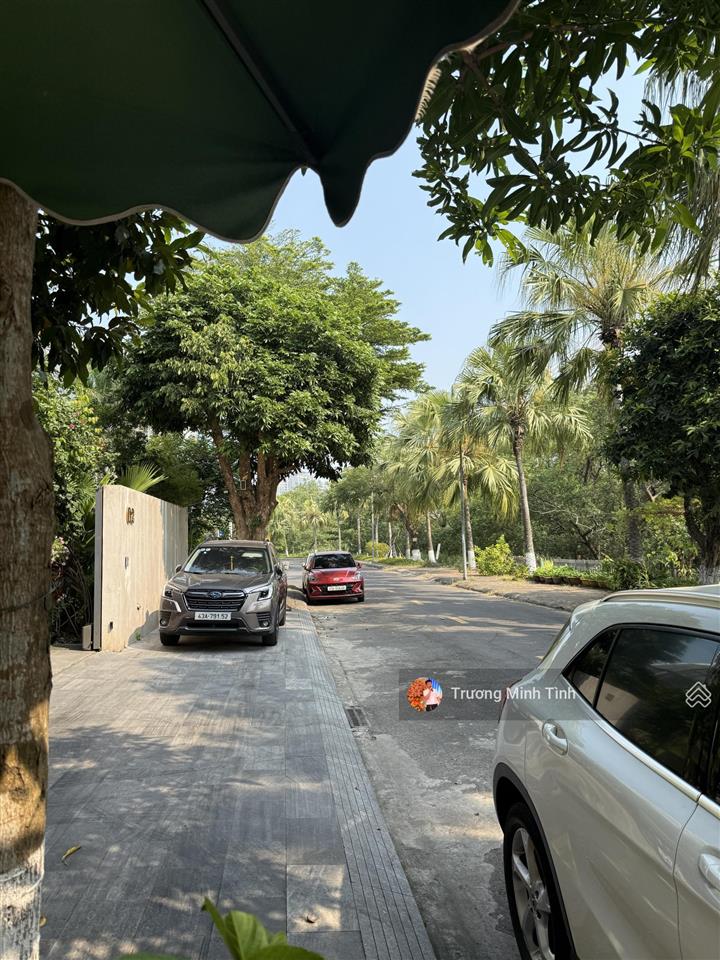 Chủ gửi bán đất khu biệt thự đảo xanh, dt 400m2, đi bộ ra sông mát mẻ, xây biệt thự siêu vip