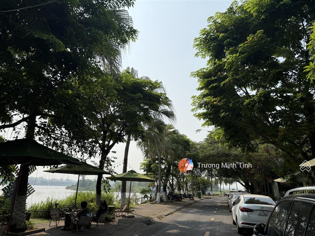 Chủ gửi bán đất khu biệt thự đảo xanh, dt 400m2, đi bộ ra sông mát mẻ, xây biệt thự siêu vip