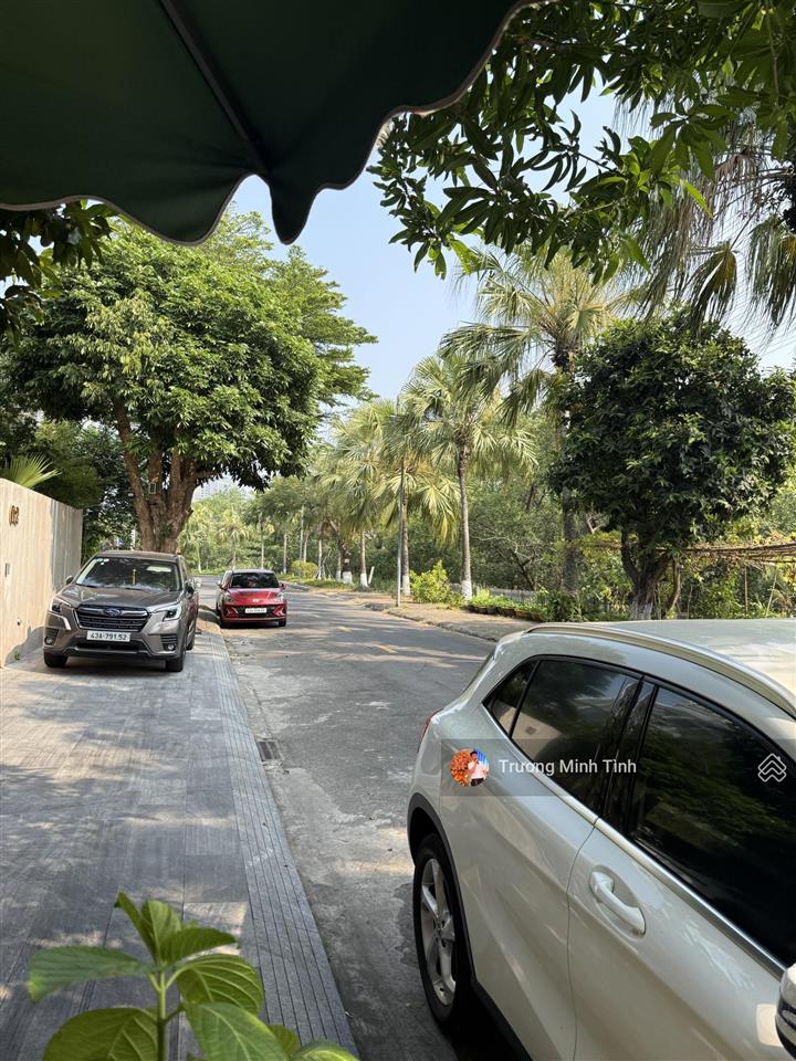 Chủ gửi bán đất khu biệt thự đảo xanh, dt 400m2, đi bộ ra sông mát mẻ, xây biệt thự siêu vip