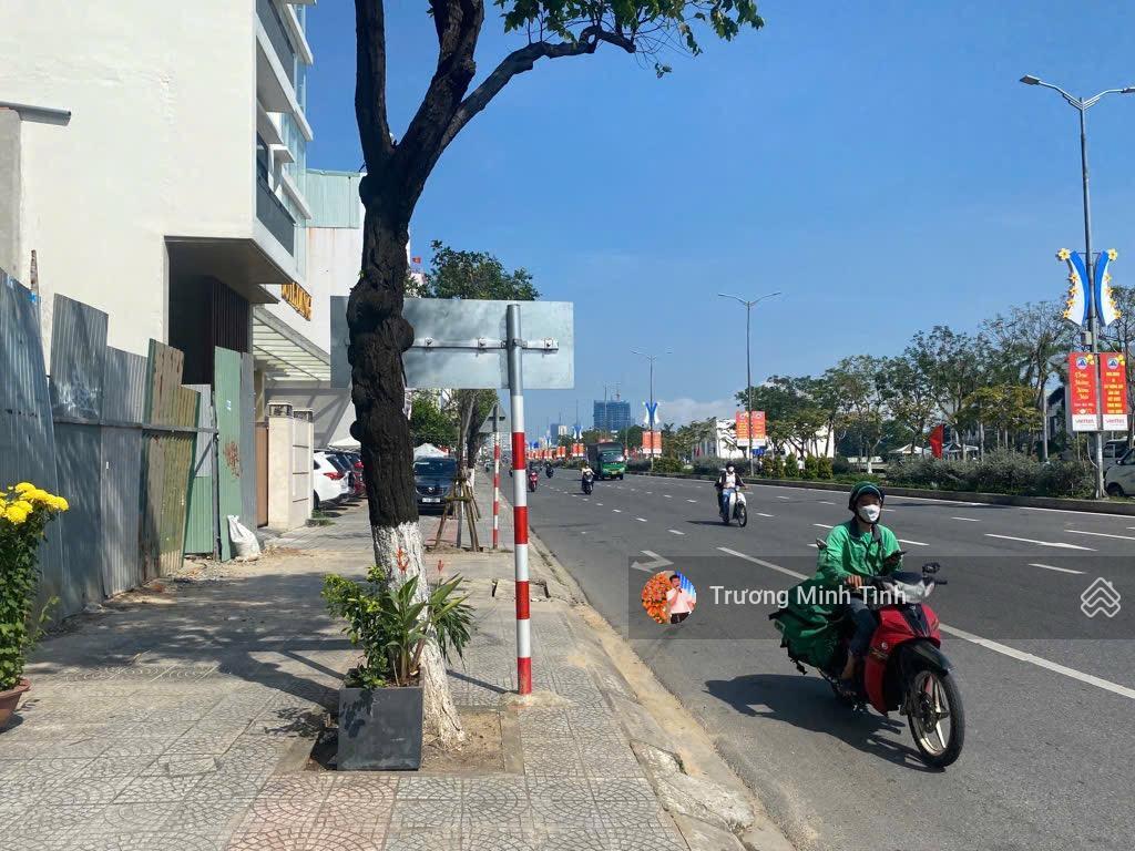 Bán nhà 5 tầng đường 2/9  trung tâm hải châu, đà nẵng, 125 m2 , 5 tầng, giá 22.x tỷ giá quá tốt