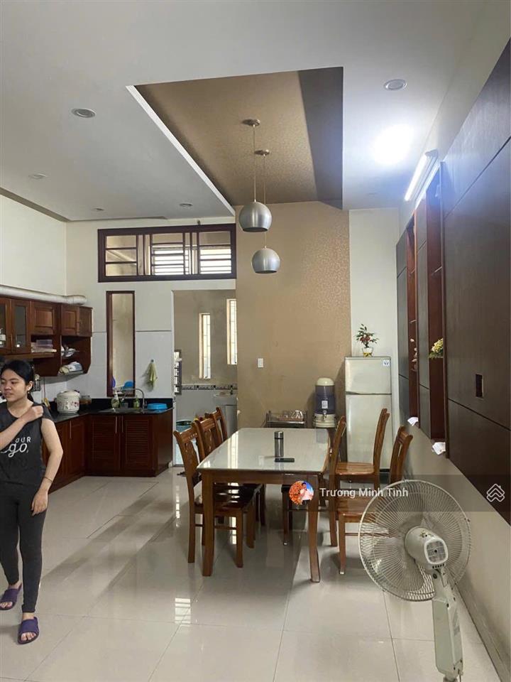 Bán nhà 5 tầng đường 2/9  trung tâm hải châu, đà nẵng, 125 m2 , 5 tầng, giá 22.x tỷ giá quá tốt