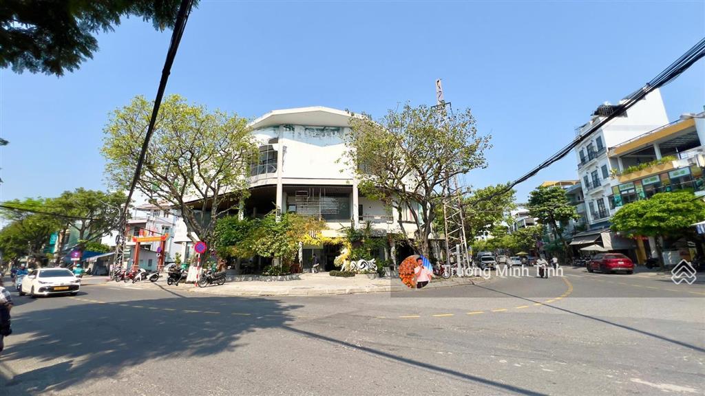 Chính chủ gửi góc 3 mặt thoáng nguyễn tri phương , dt 378 m2, mặt tiền 24 m, trung tâm thành phố