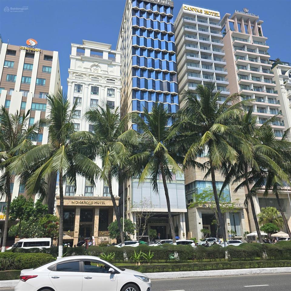Bán đất góc 2 mặt tiền phố nguyễn văn thoại, đà nẵng. diện tích 218m2 ngang 10.56m gần biển mỹ khê